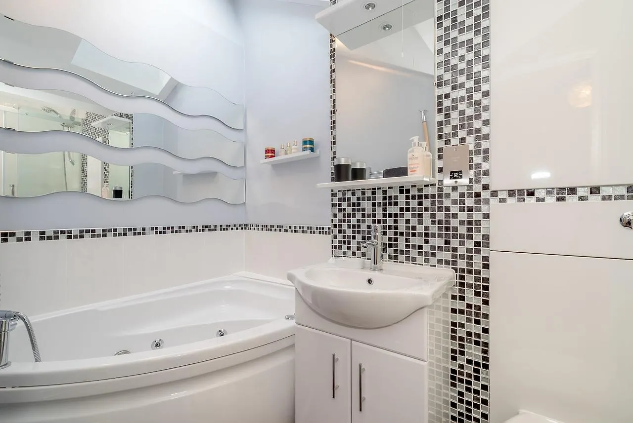 Castle Terrace Apartment