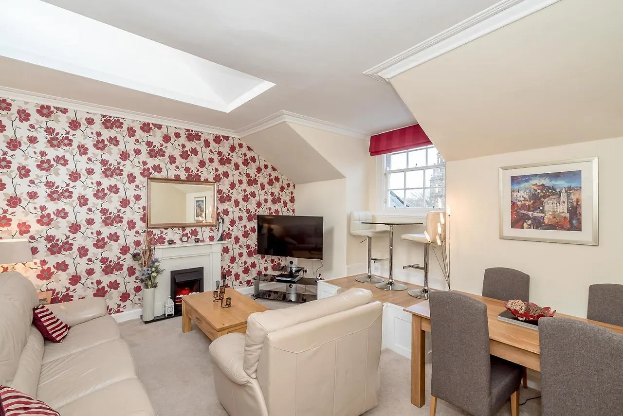 Castle Terrace Apartment 0*, Edimburgo Reino Unido