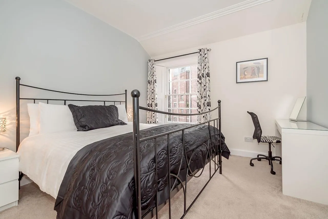 Castle Terrace Apartment